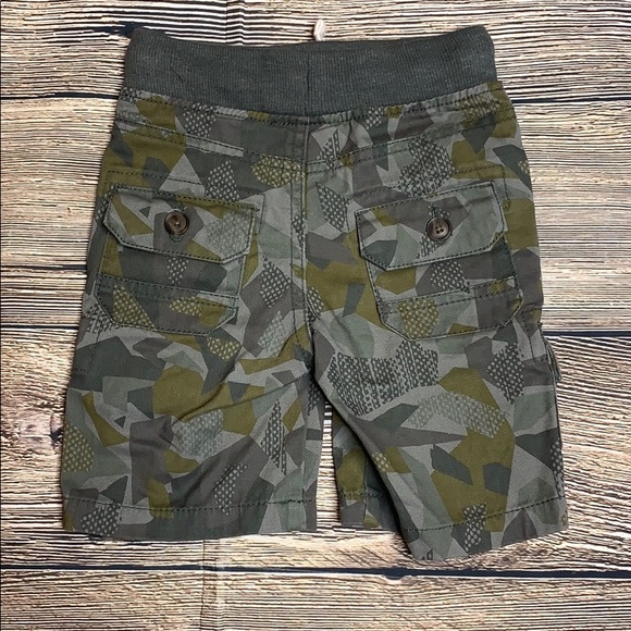 Toddler Boys Cat & Jack Cargo Shorts Size 2T - Picture 2 of 3